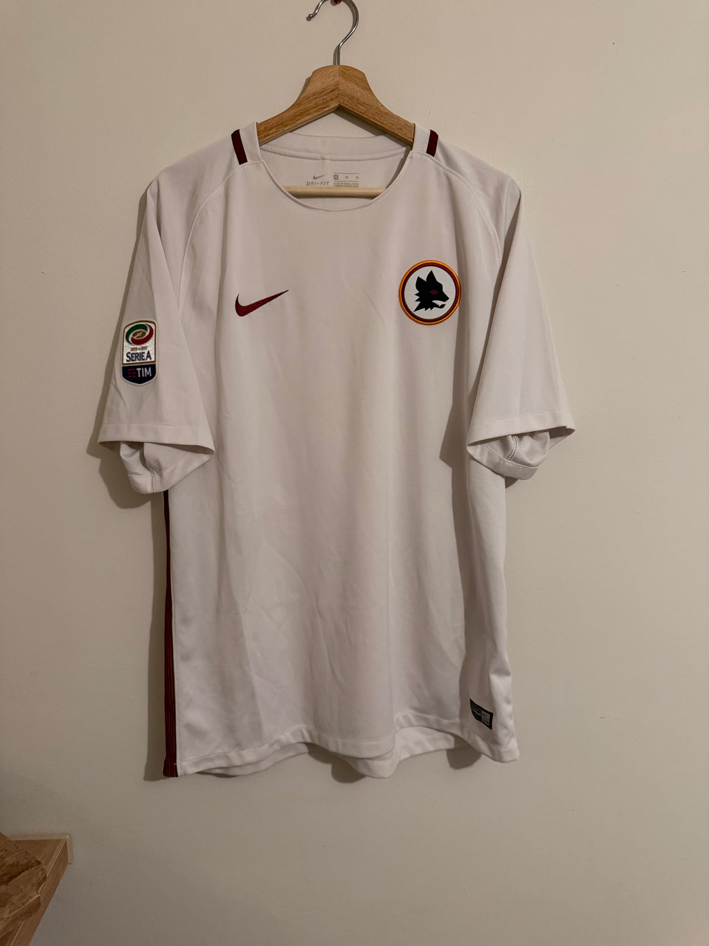 Roma 2016/17 Away Shirt ‘Totti’ (XL)