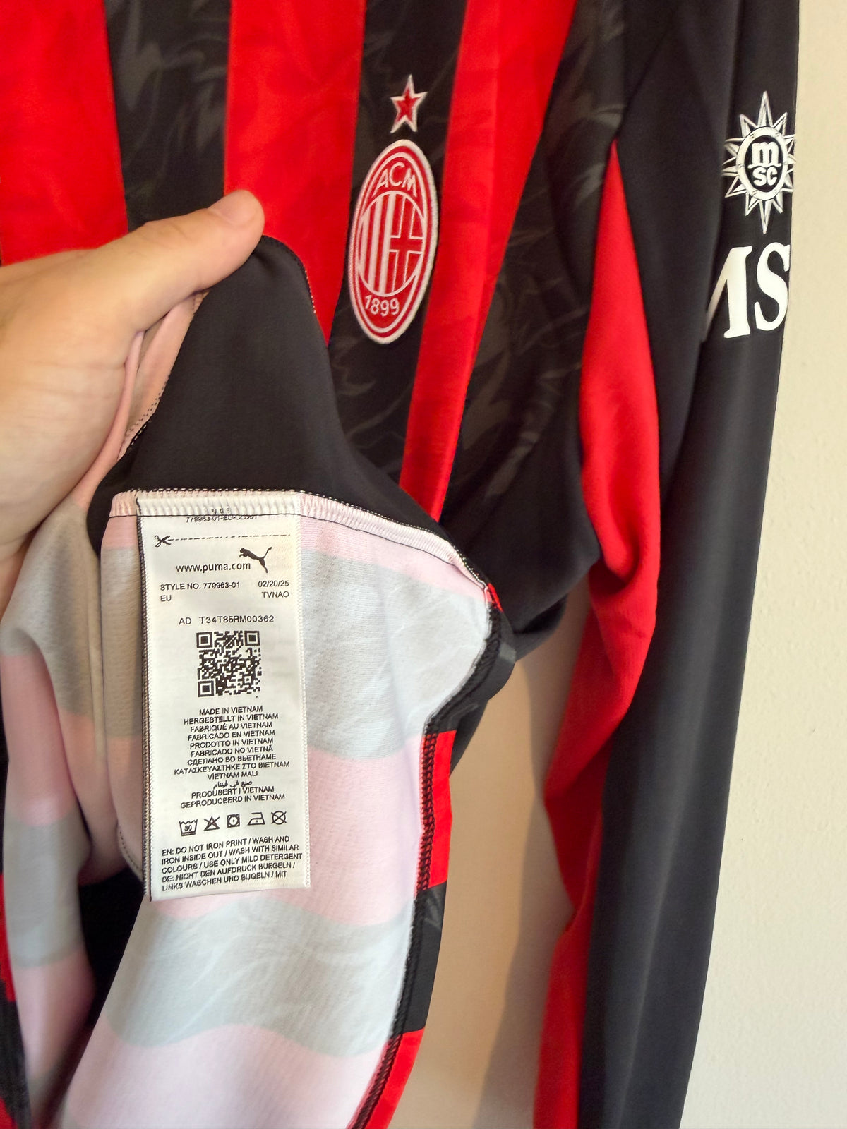 AC Milan 2025/26 Home Shirt LS ‘Modric’ BNWT (L)