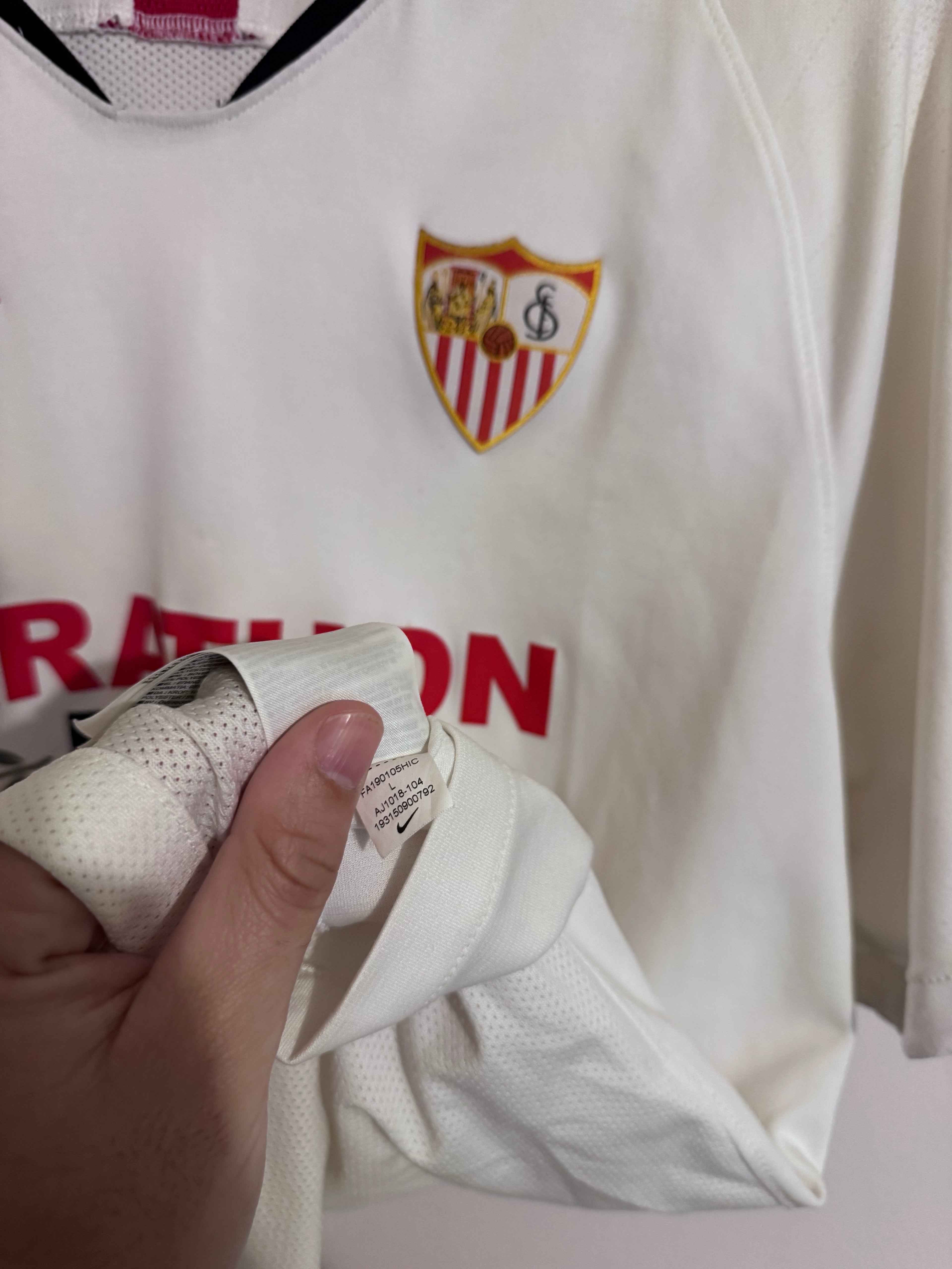 Sevilla 2019/20 ‘J Navas’ (L)