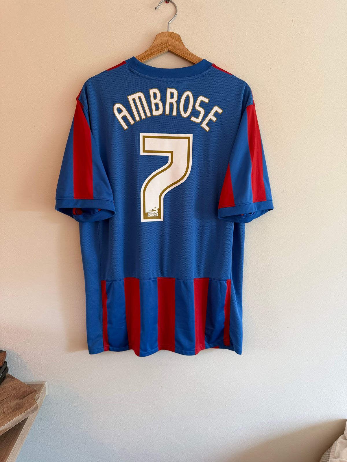 Crystal Palace 2010/11 Home Shirt ‘Ambrose’ (XL)