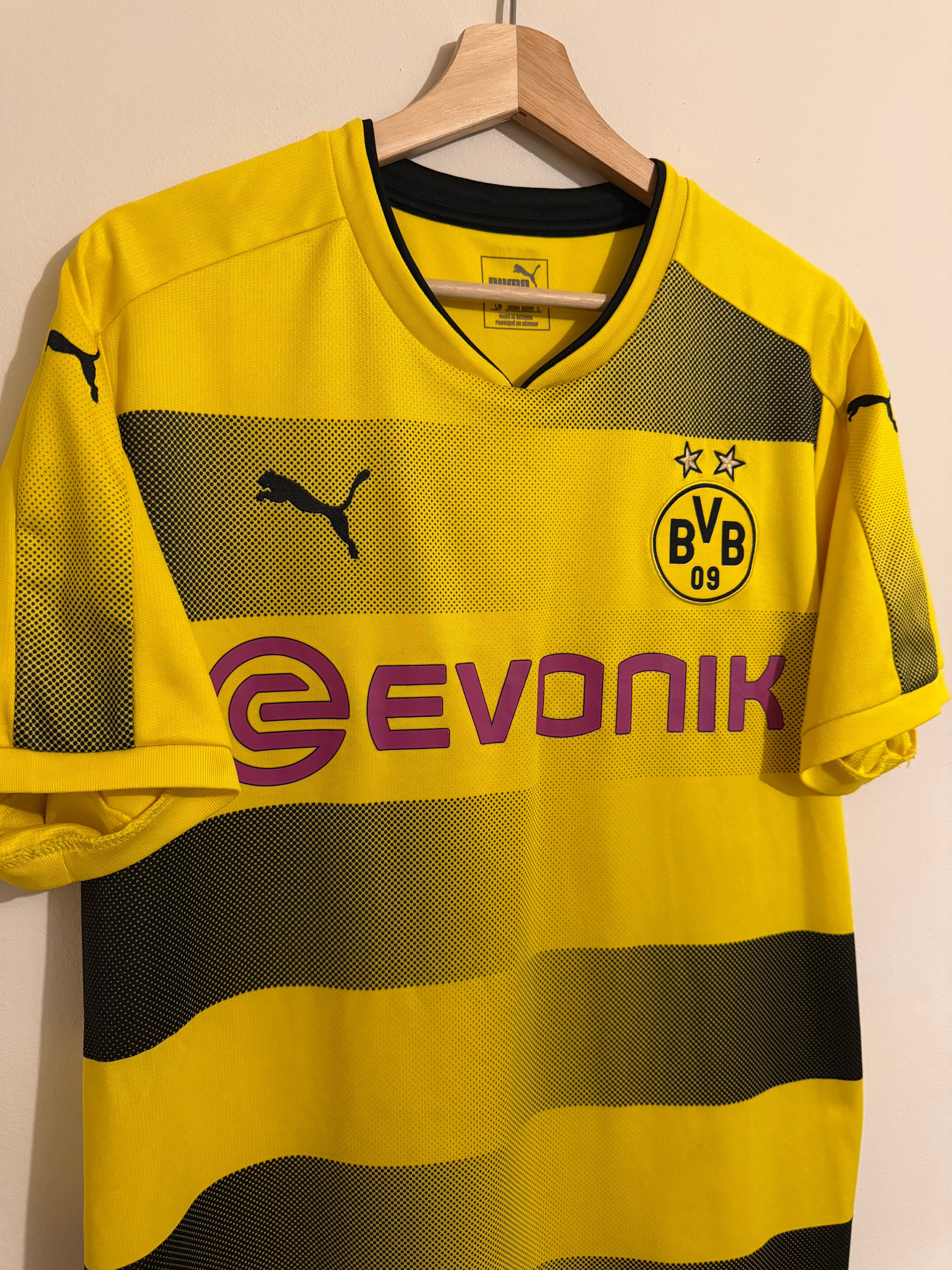 Dortmund 2017/18 ‘Isak’ (L)