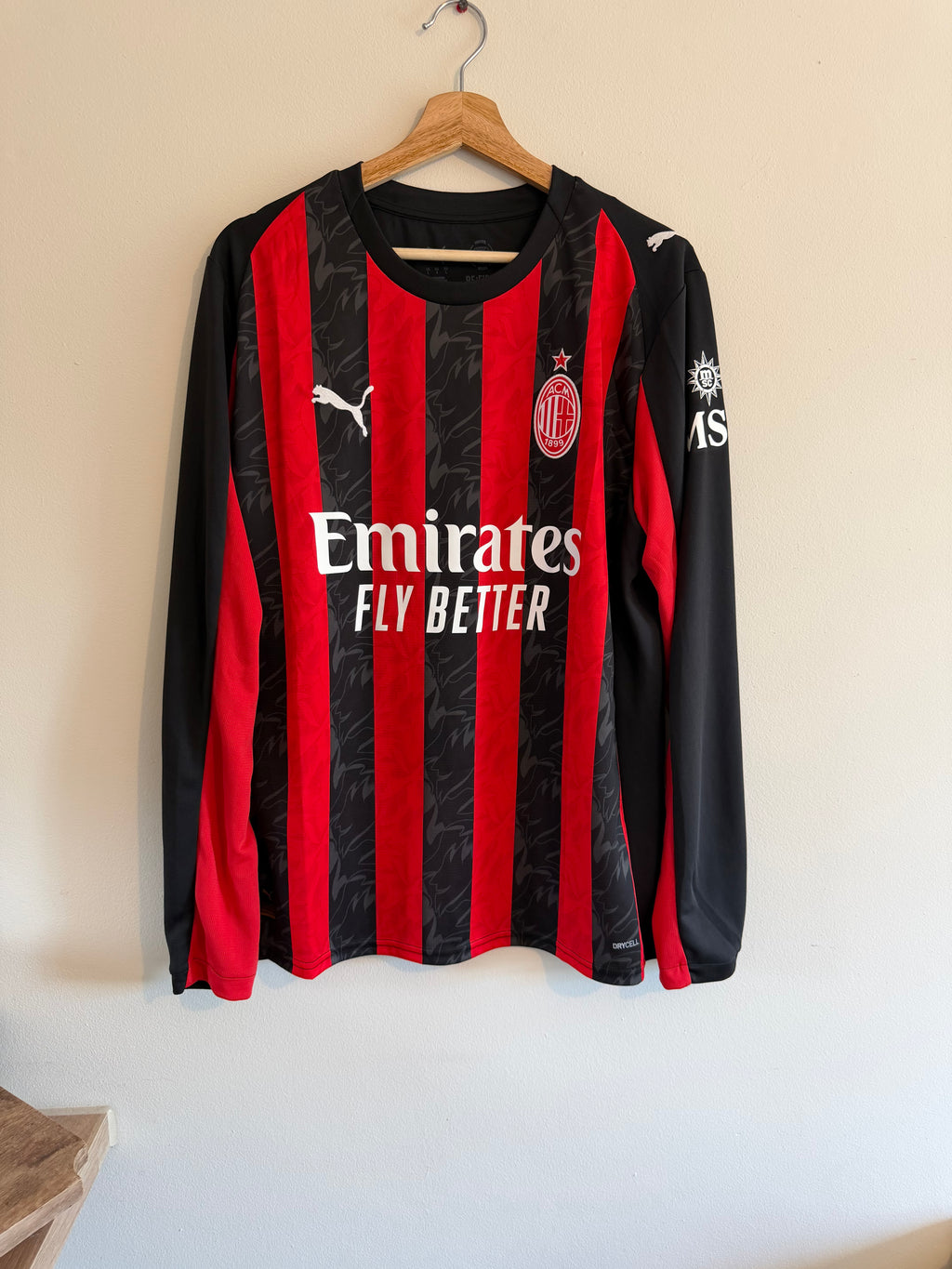 AC Milan 2025/26 Home Shirt LS ‘Modric’ BNWT (L)