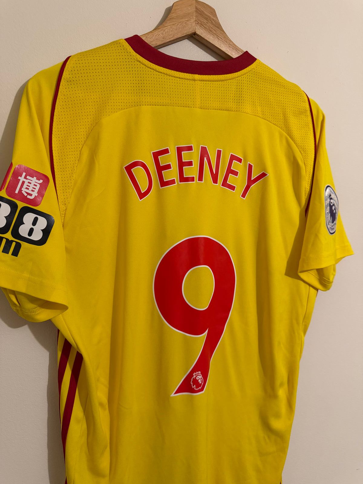Watford 2017/18 Home Shirt ‘Deeney’ (M)