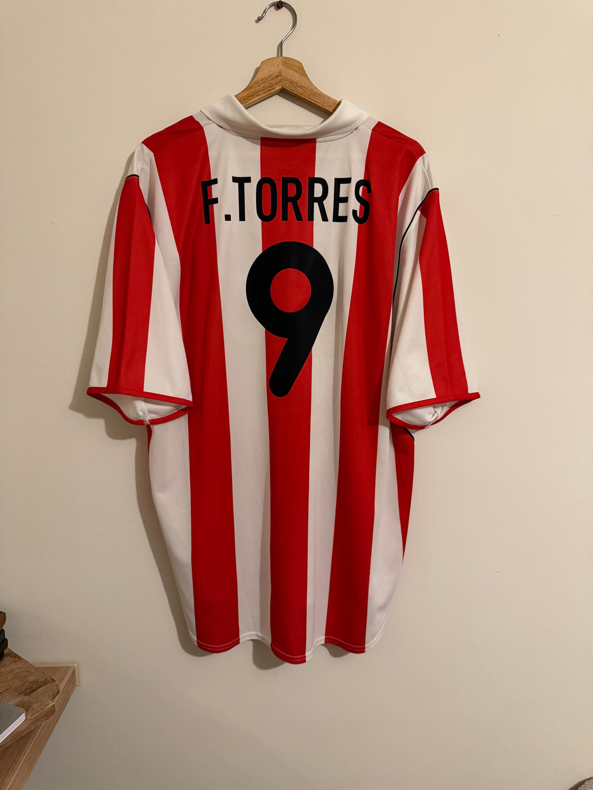 Athletico Madrid 2001/02 Home Shirt ‘F.Torres’ (XXL)