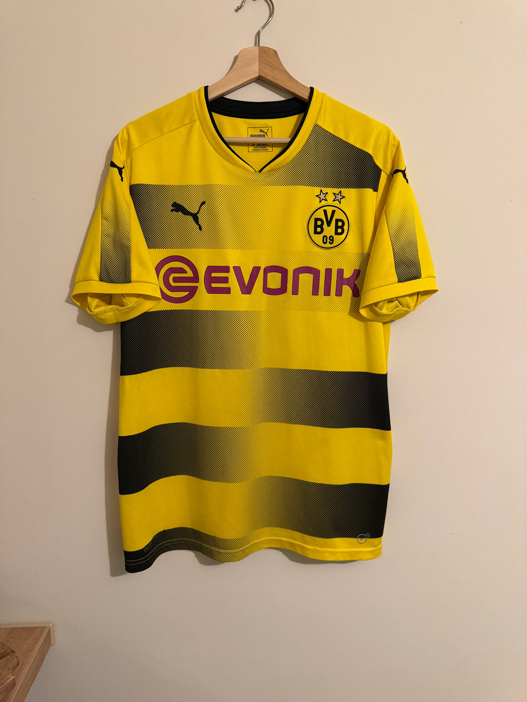 Dortmund 2017/18 ‘Isak’ (L)