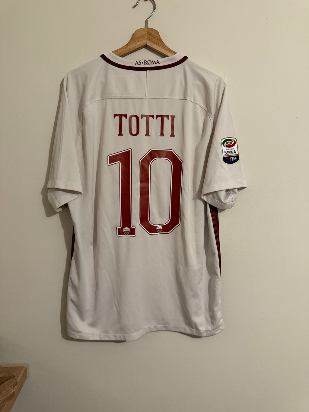 Roma 2016/17 Away Shirt ‘Totti’ (XL)