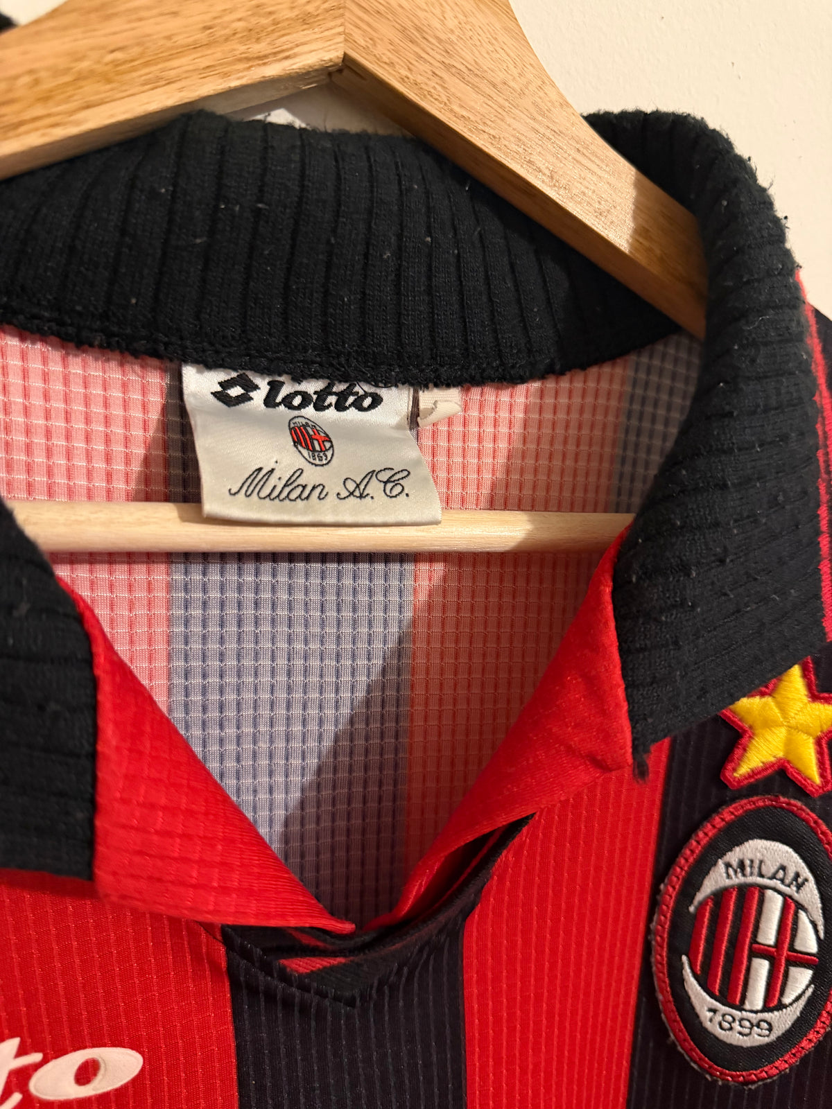 AC Milan 1997/98 Home Shirt (XL)
