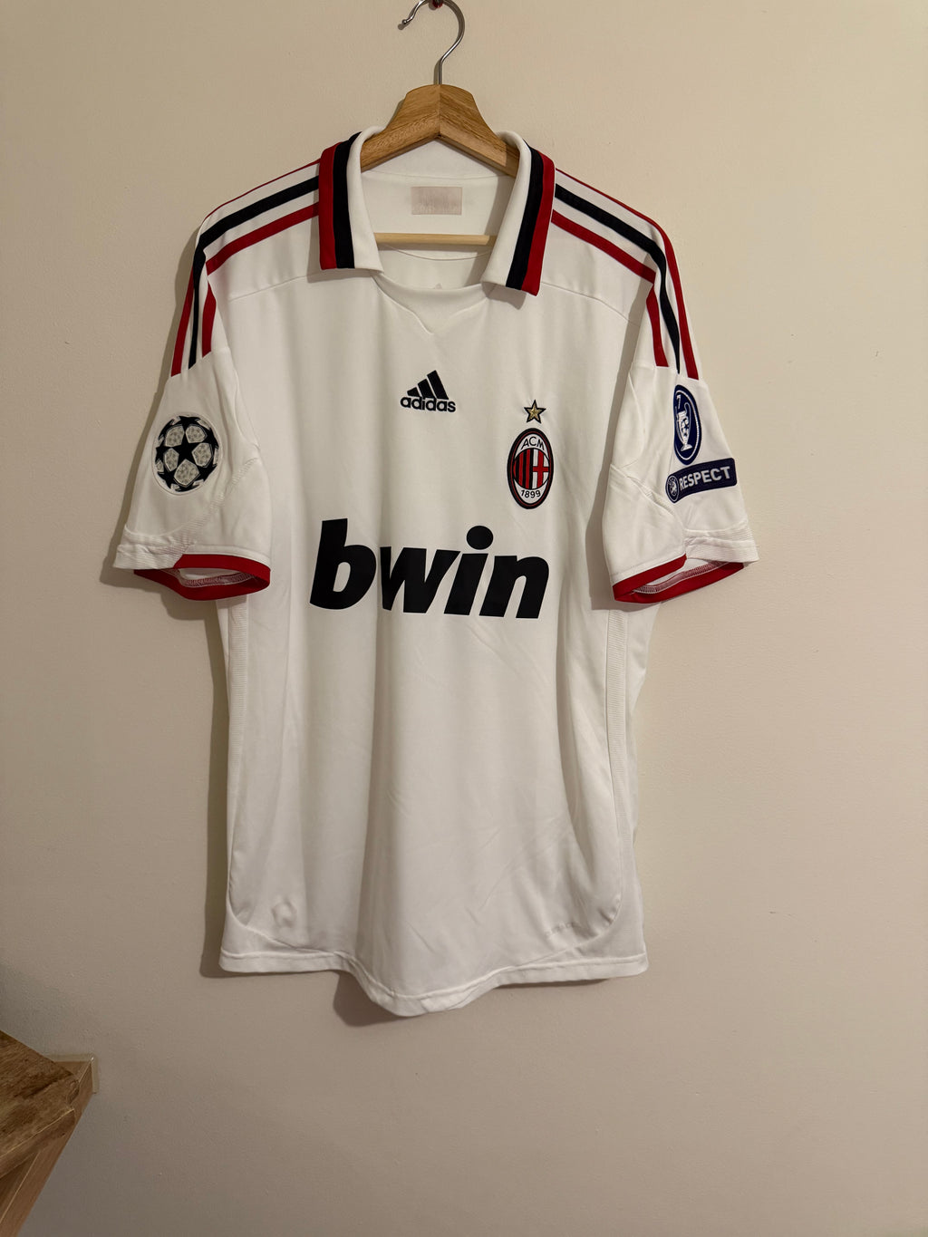 AC Milan 2009/10 Away Shirt ‘Ronaldinho’ (L)
