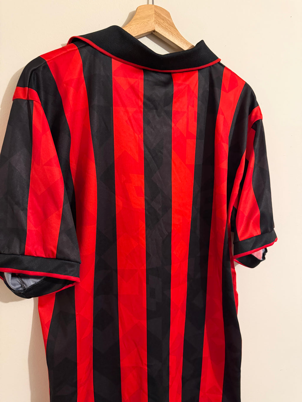 AC Milan 1993/94 Home Shirt (XL)