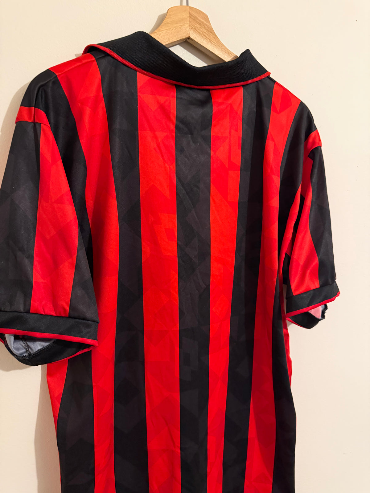 AC Milan 1993/94 Home Shirt (XL)